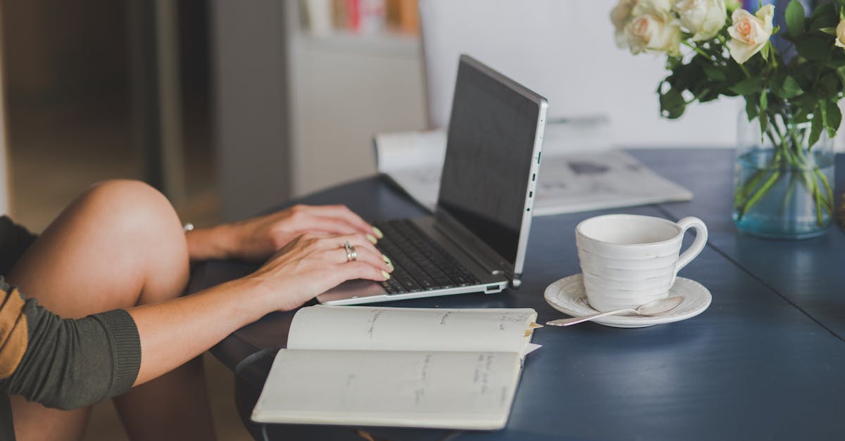 découvrez les avantages du télétravail : flexibilité, productivité accrue et équilibre entre vie professionnelle et personnelle. apprenez à optimiser votre espace de travail à domicile tout en demeurant connecté avec votre équipe.