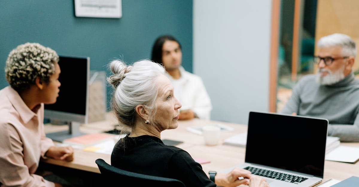 découvrez les défis uniques auxquels sont confrontées les femmes entrepreneures. explorez les obstacles, les opportunités et les stratégies pour réussir dans le monde des affaires. inspire-toi des histoires de celles qui bravent les normes et transforment leurs idées en succès.