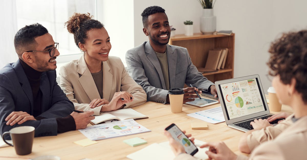 découvrez l'art de la collaboration et comment elle peut transformer vos projets. explorez des stratégies efficaces, des outils pratiques et des conseils pour renforcer le travail d'équipe et atteindre vos objectifs communs.