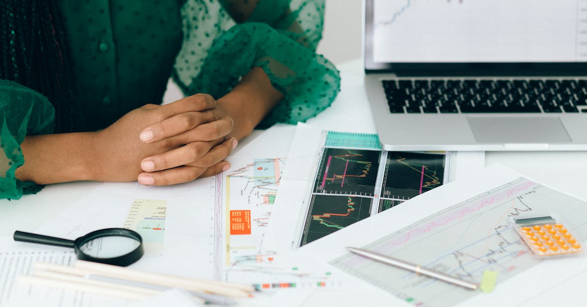 découvrez tout ce que vous devez savoir sur la marge bénéficiaire : définition, importance, calcul et astuces pour l'optimiser au sein de votre entreprise. maximisez vos profits grâce à une gestion efficace de vos coûts et de vos recettes.
