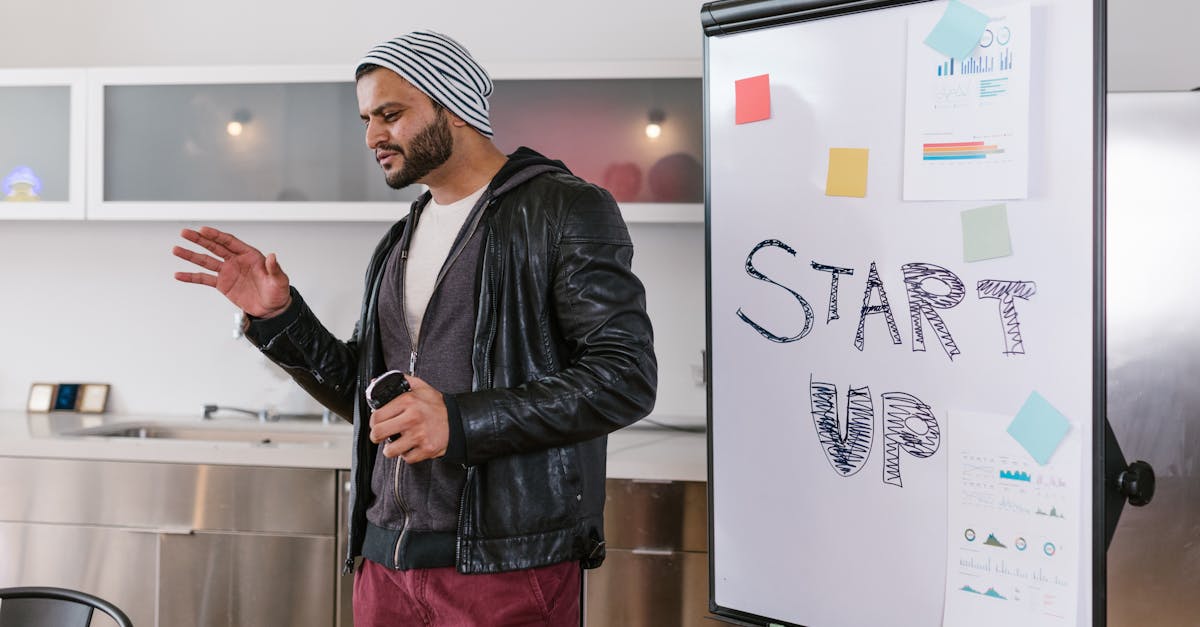 découvrez les fondamentaux et les enjeux d'un business model efficace. apprenez à définir, analyser et optimiser votre modèle d'affaires pour maximiser la rentabilité et assurer la durabilité de votre entreprise.